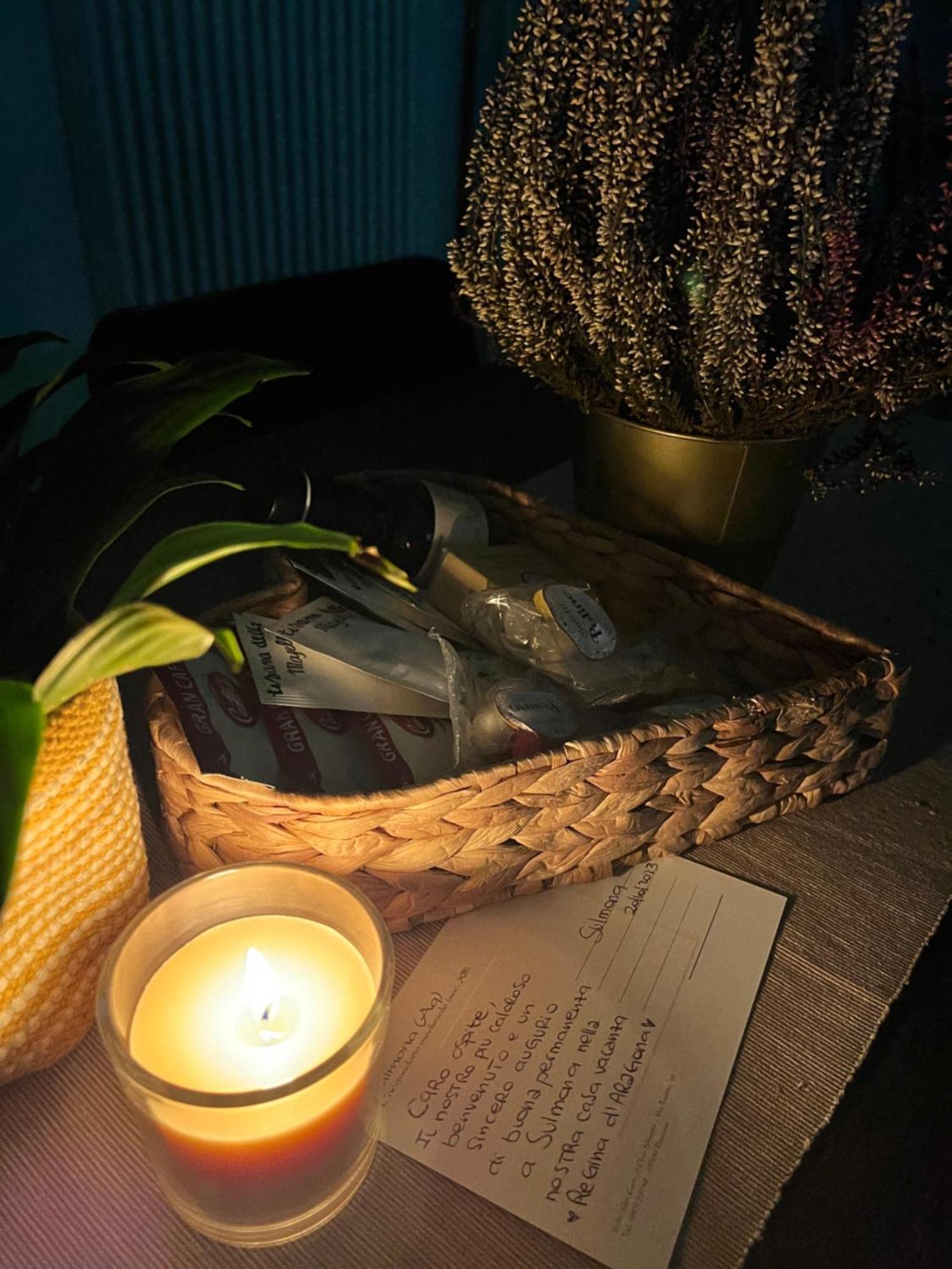 Regina D'Aragona Casa Vacanze スルモナ エクステリア 写真