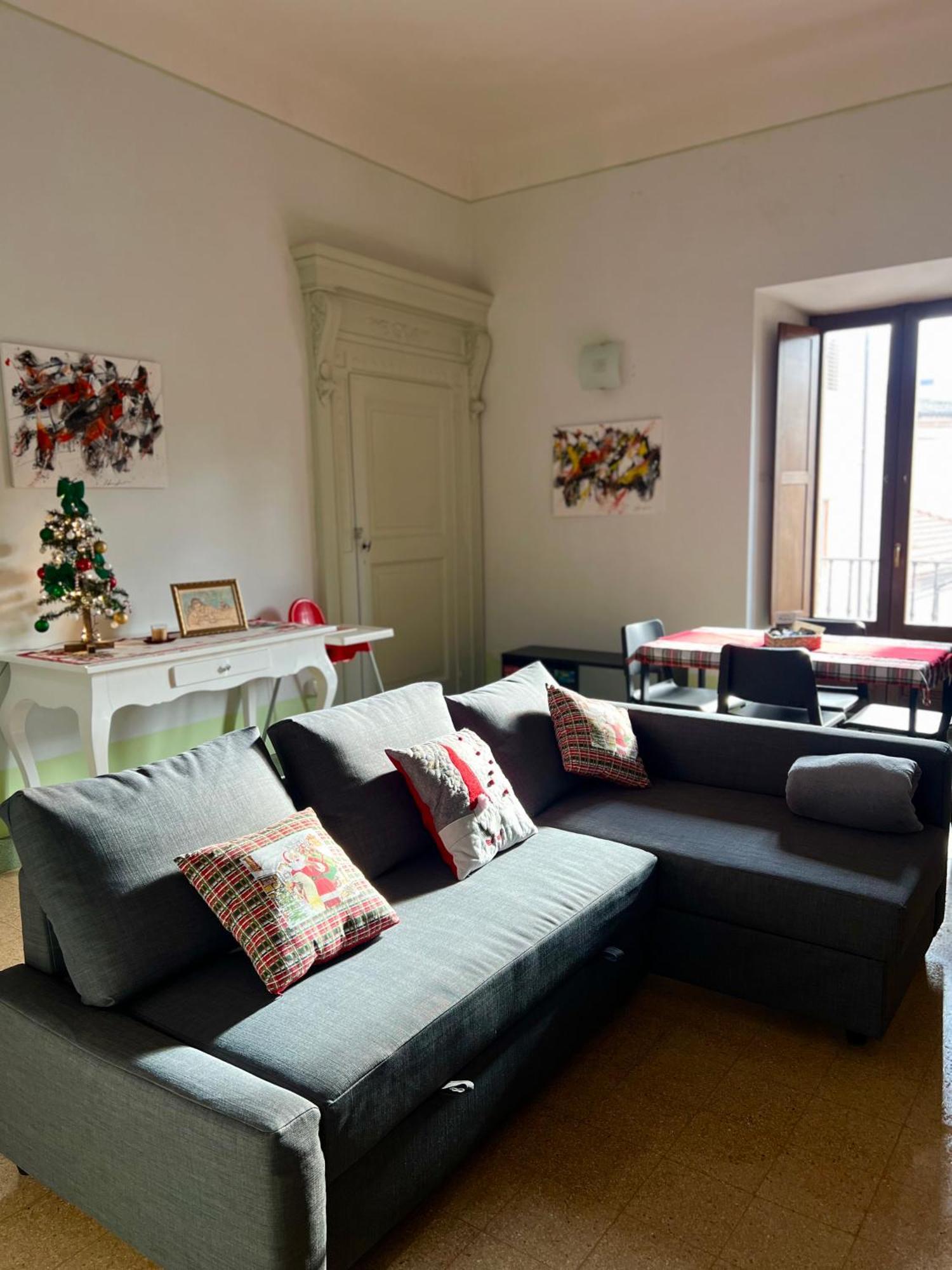 Regina D'Aragona Casa Vacanze スルモナ エクステリア 写真