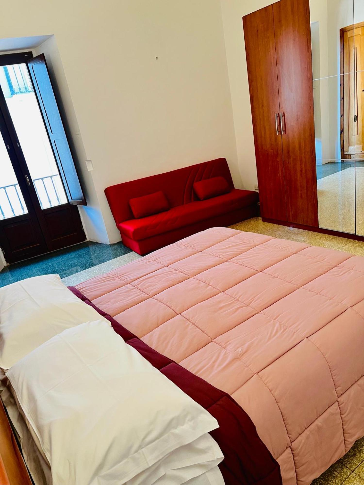 Regina D'Aragona Casa Vacanze スルモナ エクステリア 写真