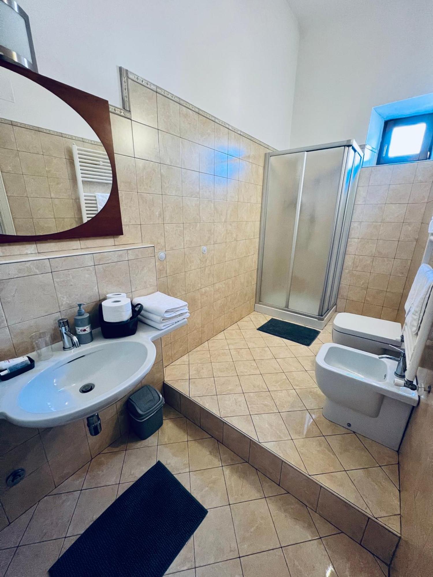 Regina D'Aragona Casa Vacanze スルモナ エクステリア 写真